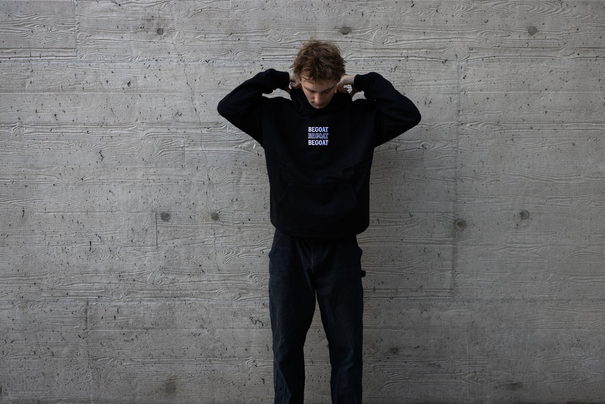 Black and White Embroidery Sweatshirt – BeGOAT